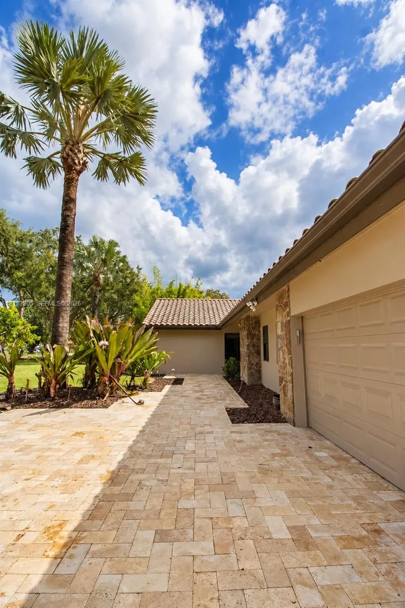 13500 SW 16th Court