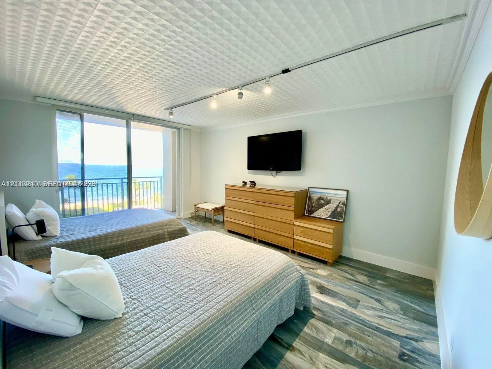 5200 N Ocean Boulevard #809D