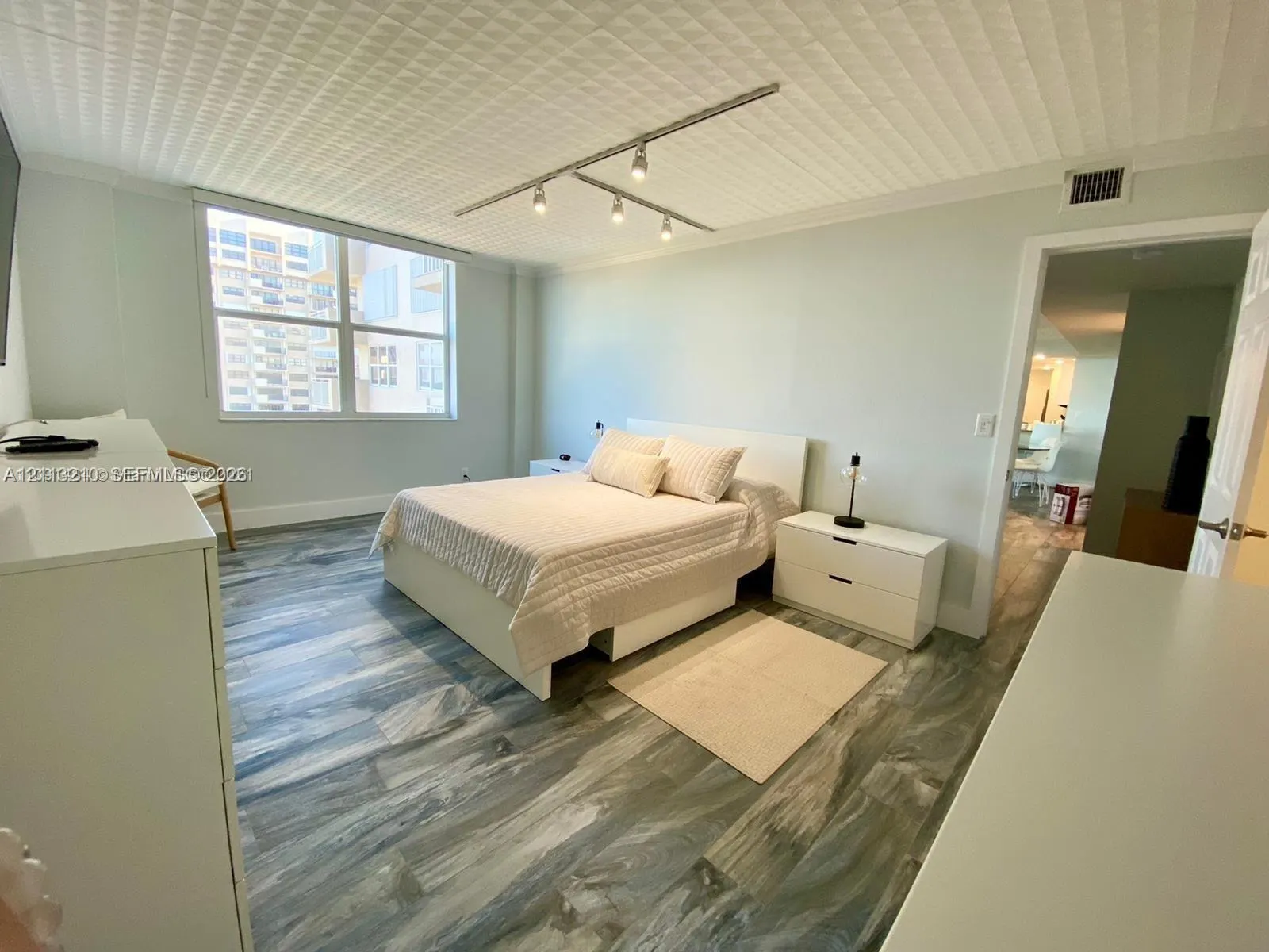 5200 N Ocean Boulevard #809D