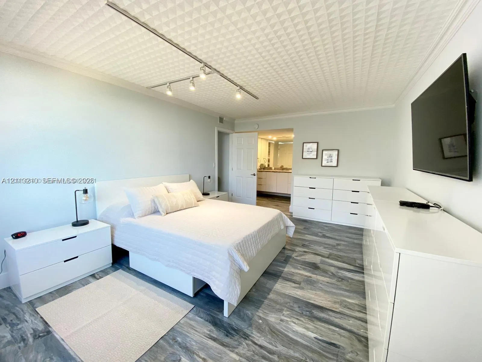 5200 N Ocean Boulevard #809D
