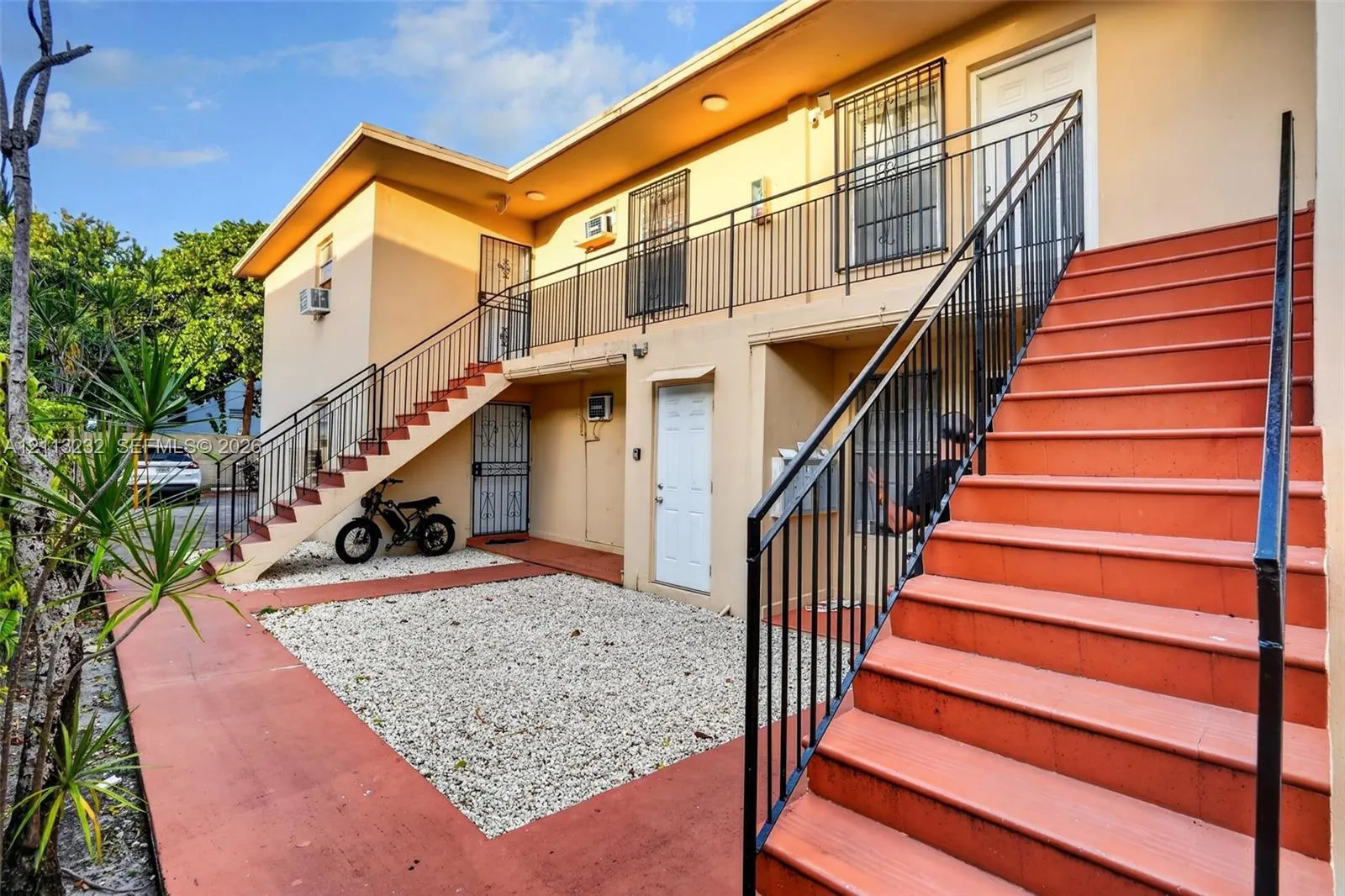 1619 NW 1st Street