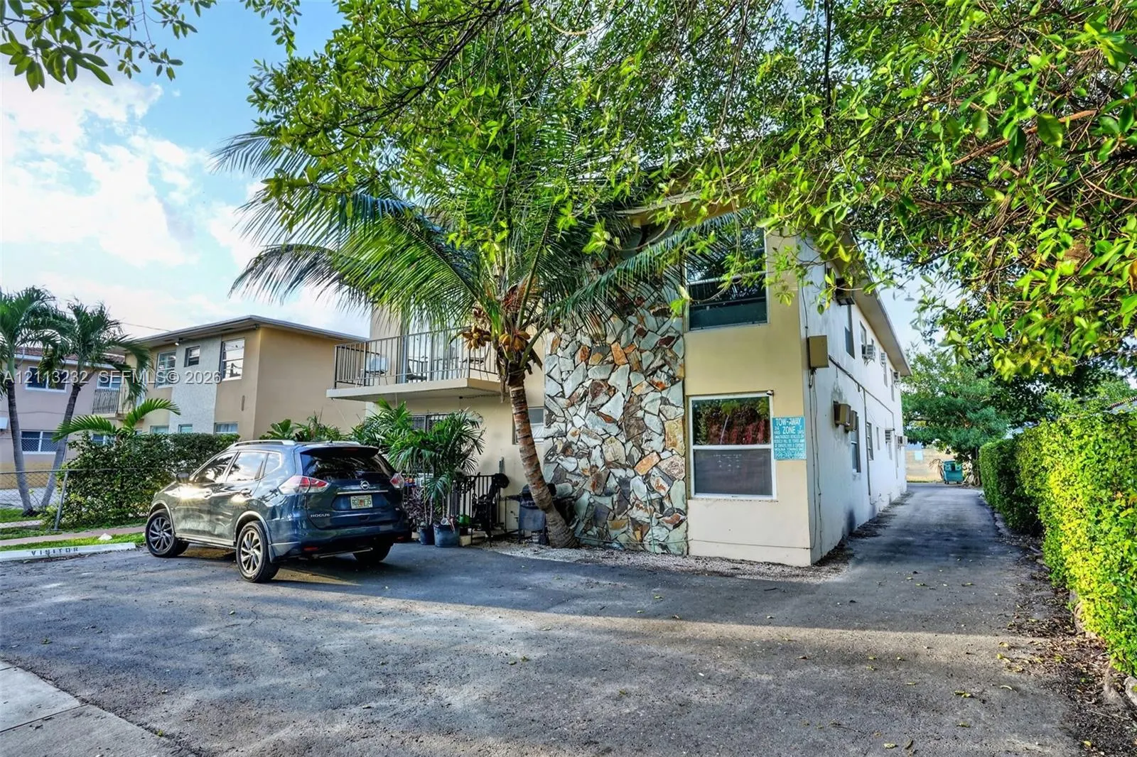 1619 NW 1st Street
