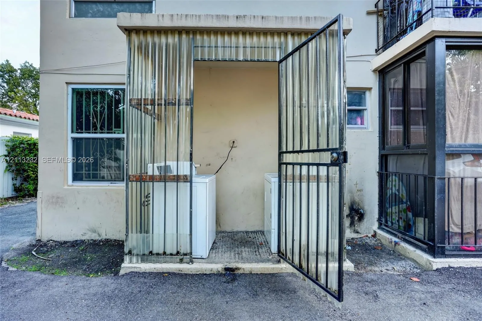 1619 NW 1st Street