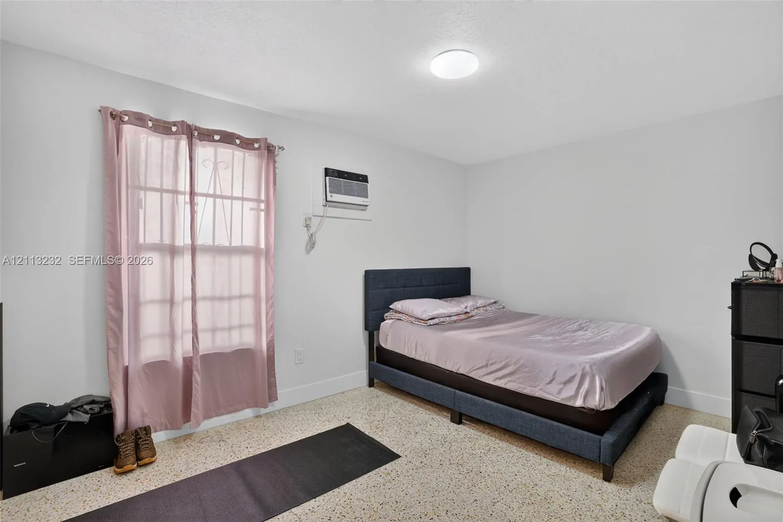 1619 NW 1st Street