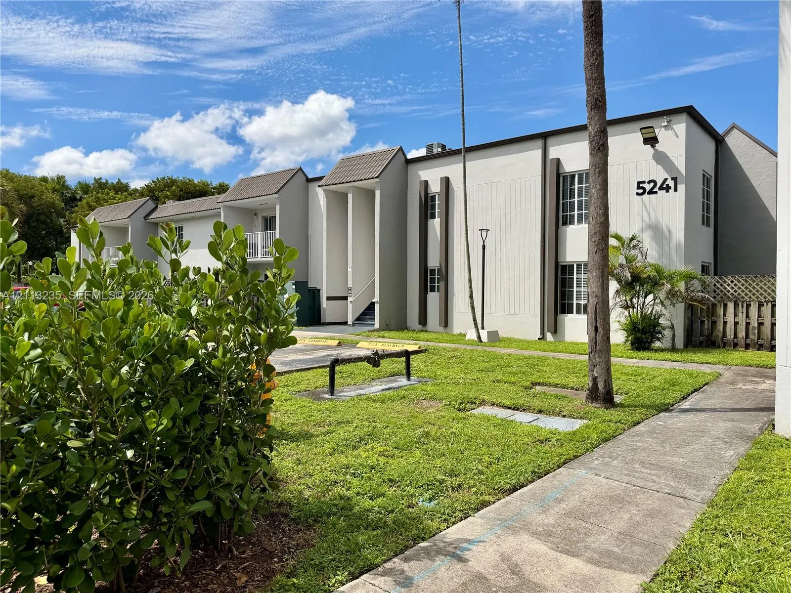 5241 Geneva Way #203