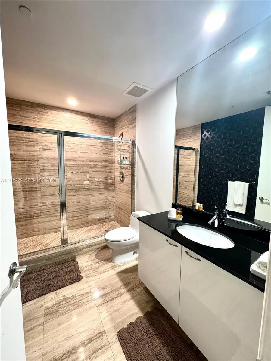 16001 Collins Avenue #2403