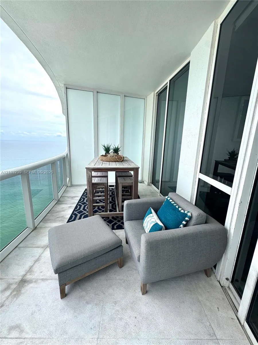 16001 Collins Avenue #2403