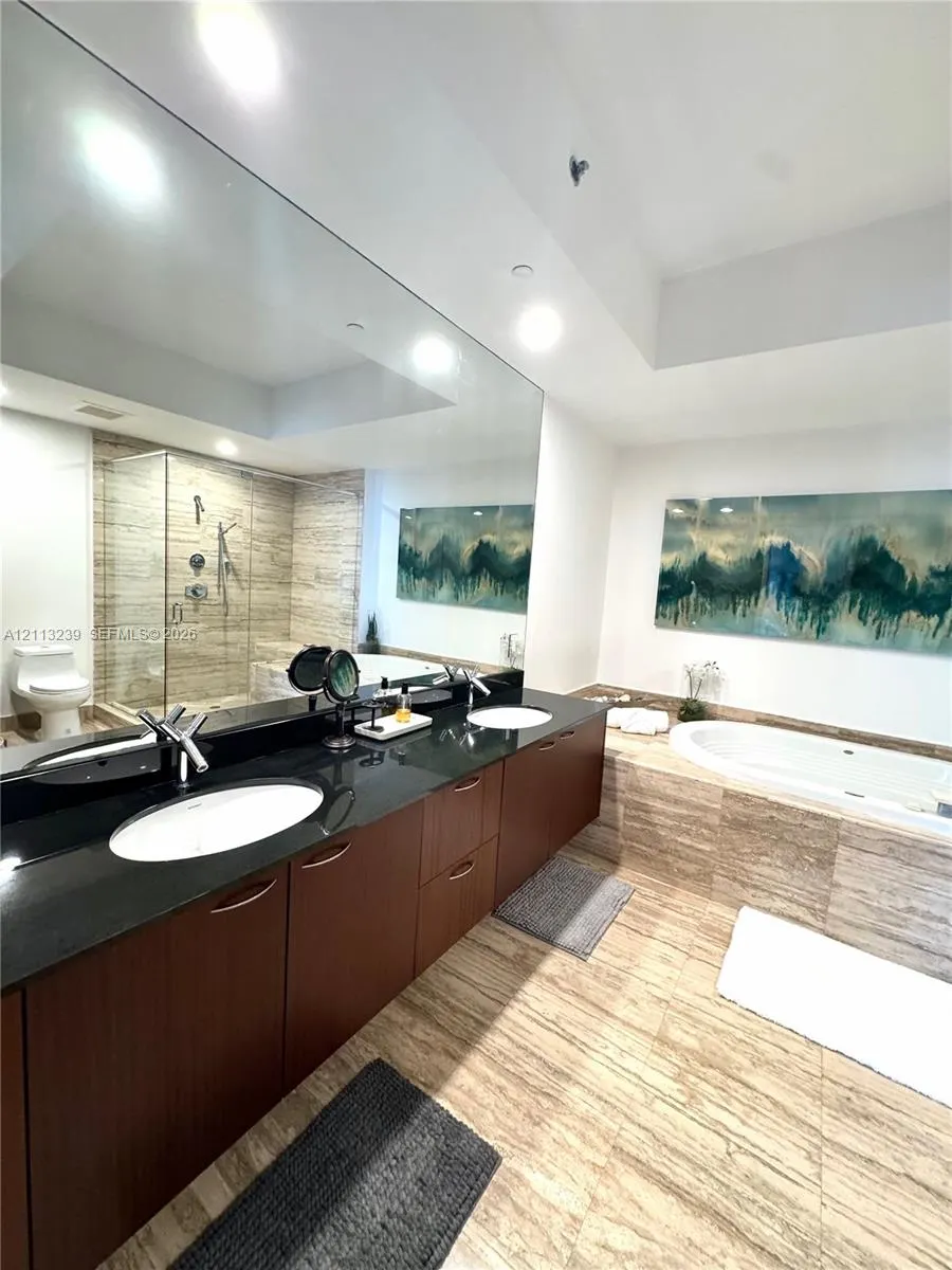 16001 Collins Avenue #2403