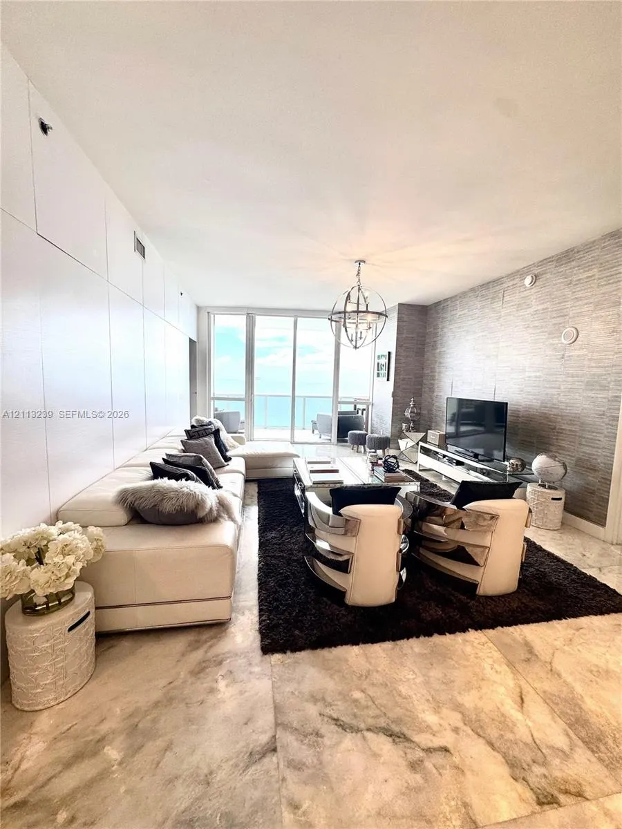 16001 Collins Avenue #2403