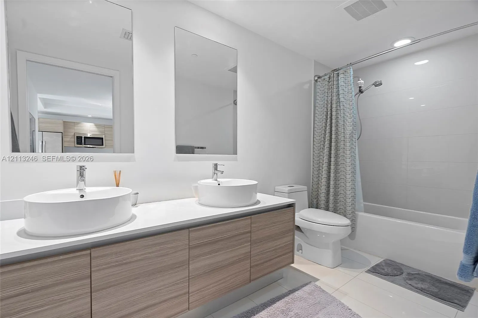 121 NE 34th Street #2703
