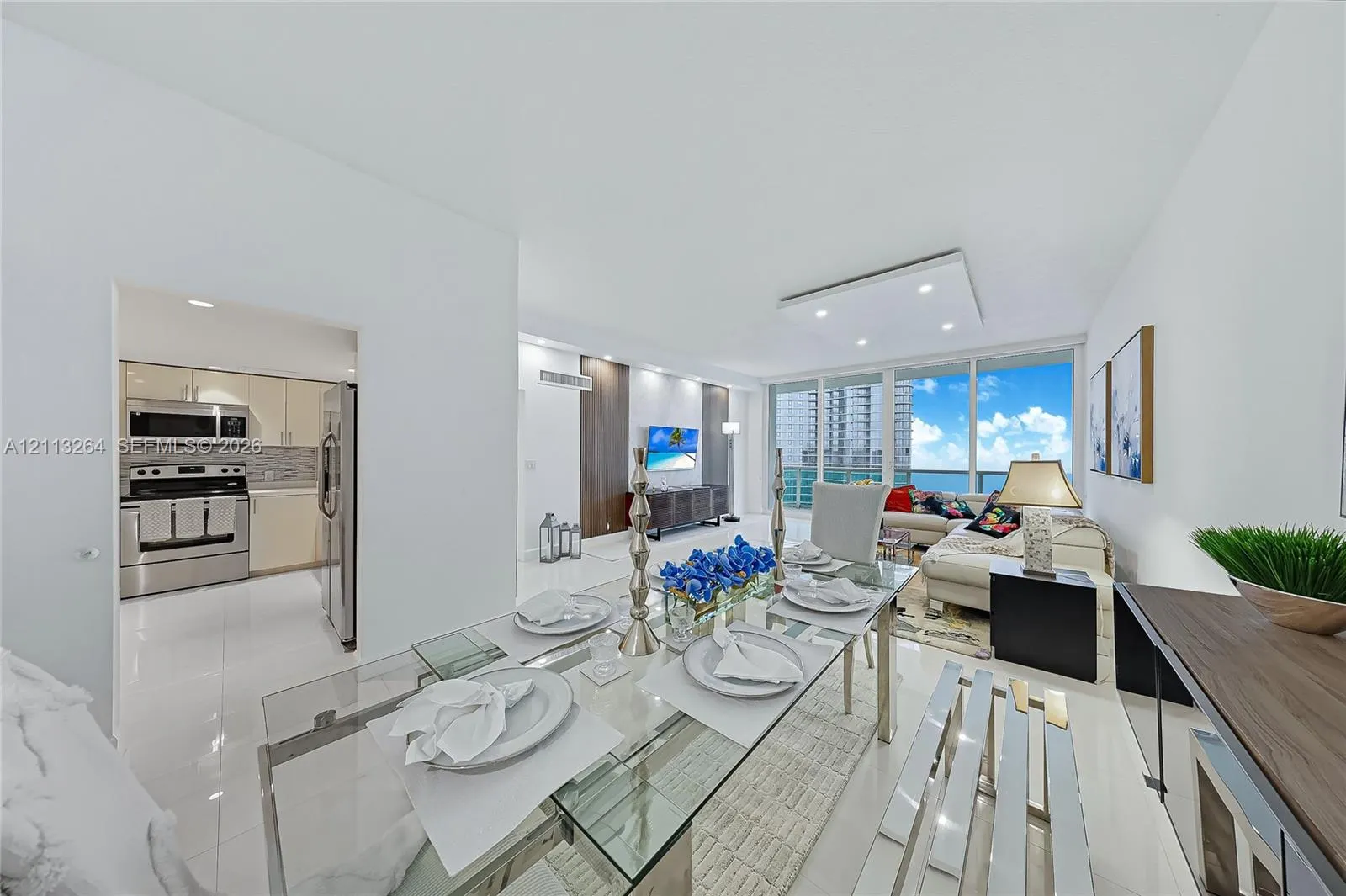 100 Bayview Drive #PH06