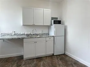 11450 SW 42nd Terrace #studio