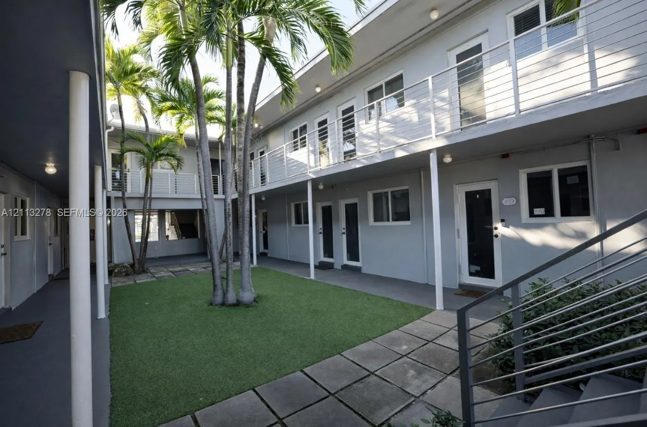 5305 Biscayne Boulevard #202