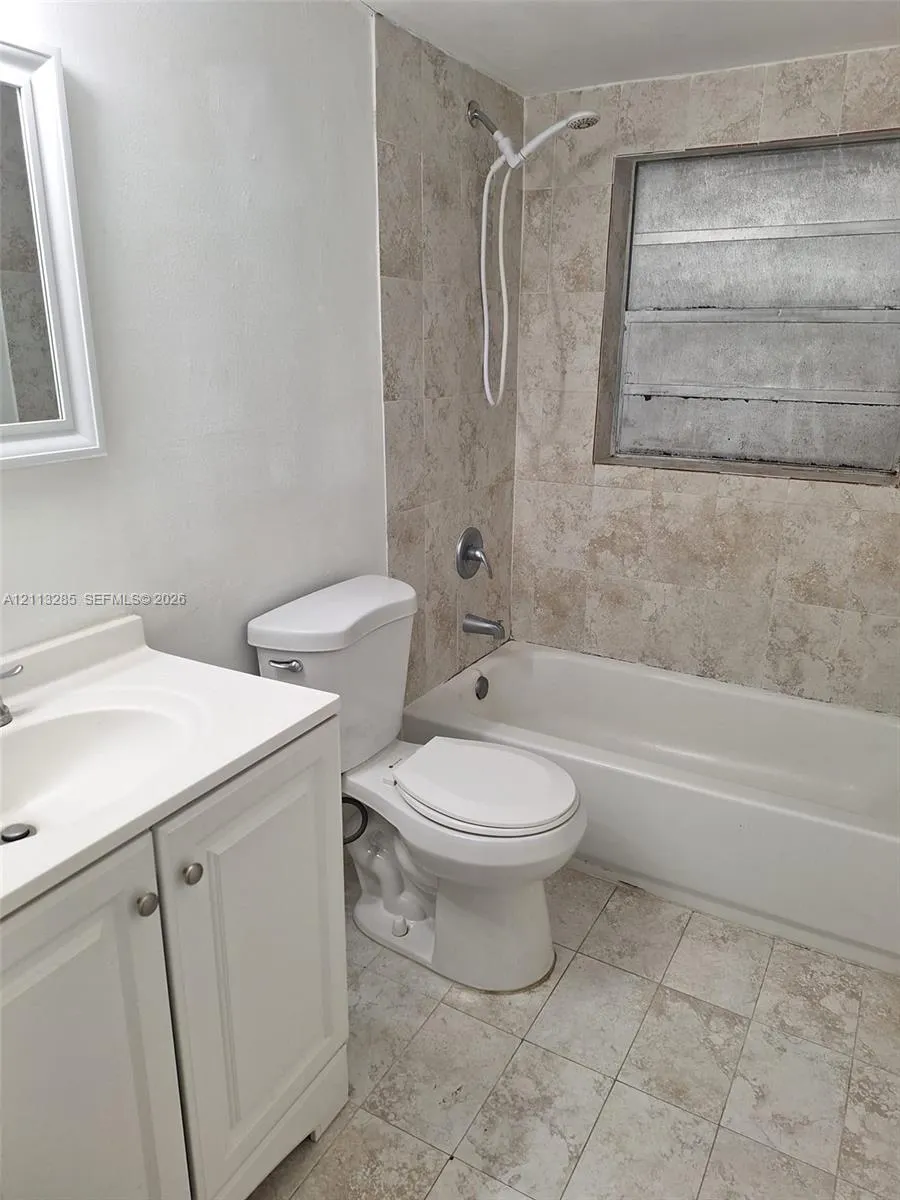 1735 W 60th Street #M116