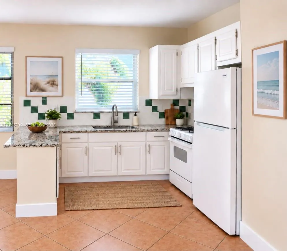 2211 NW 64th Avenue #4