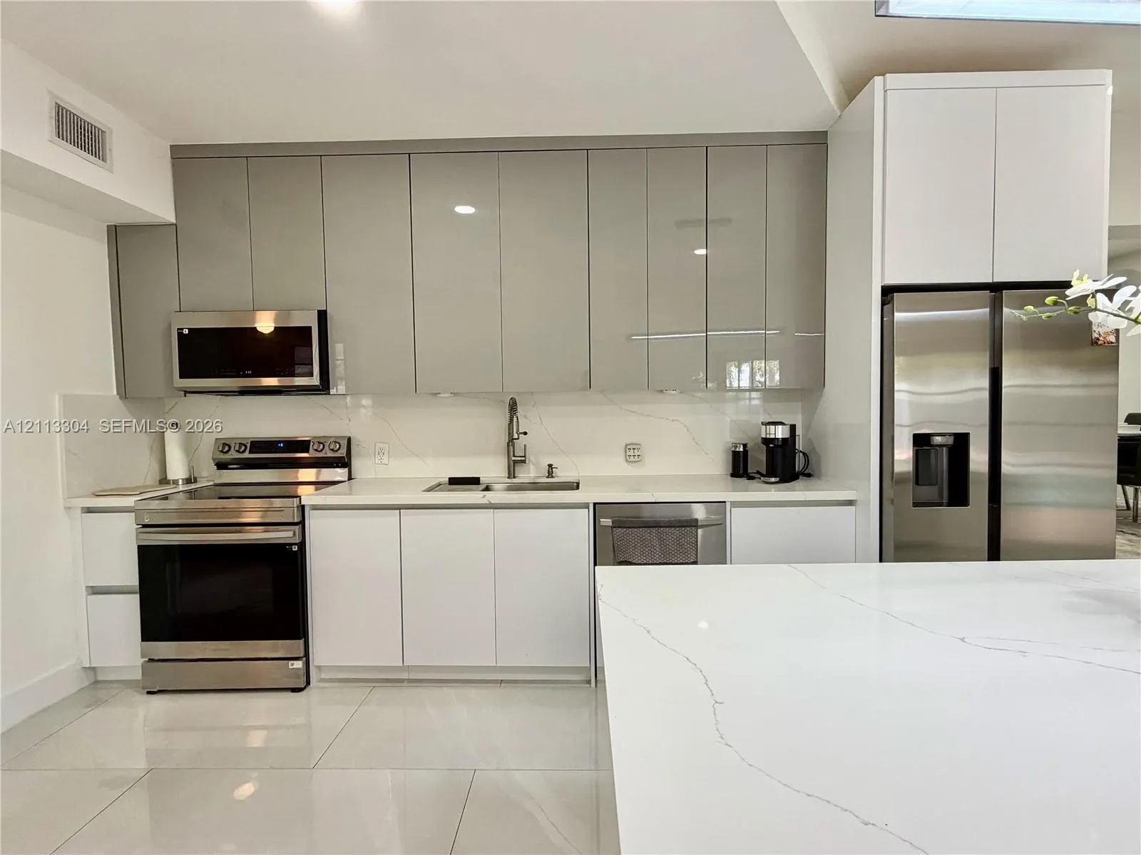 1810 SW 5th Avenue #n/a