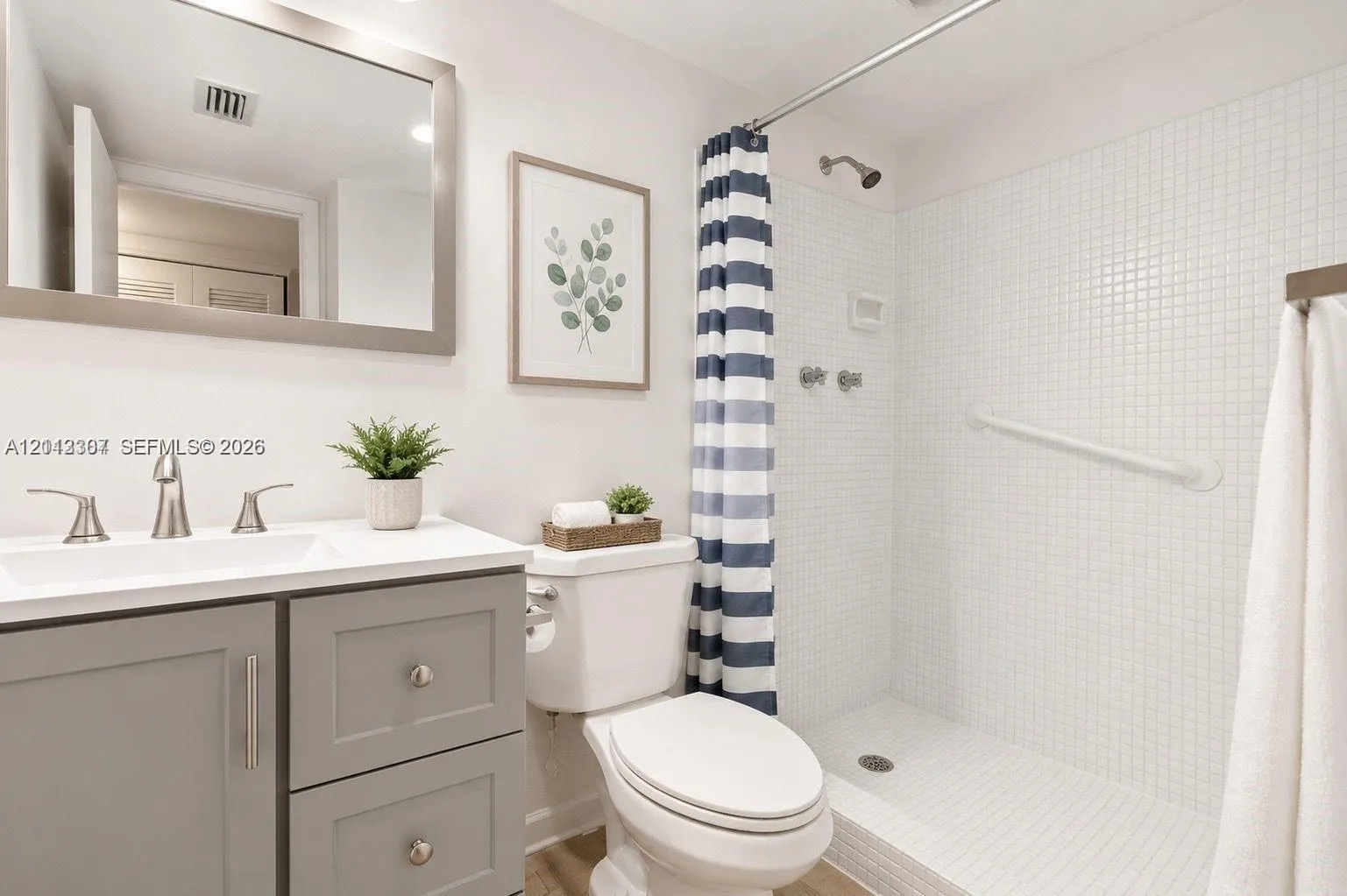 7605 NW 5th Place #103