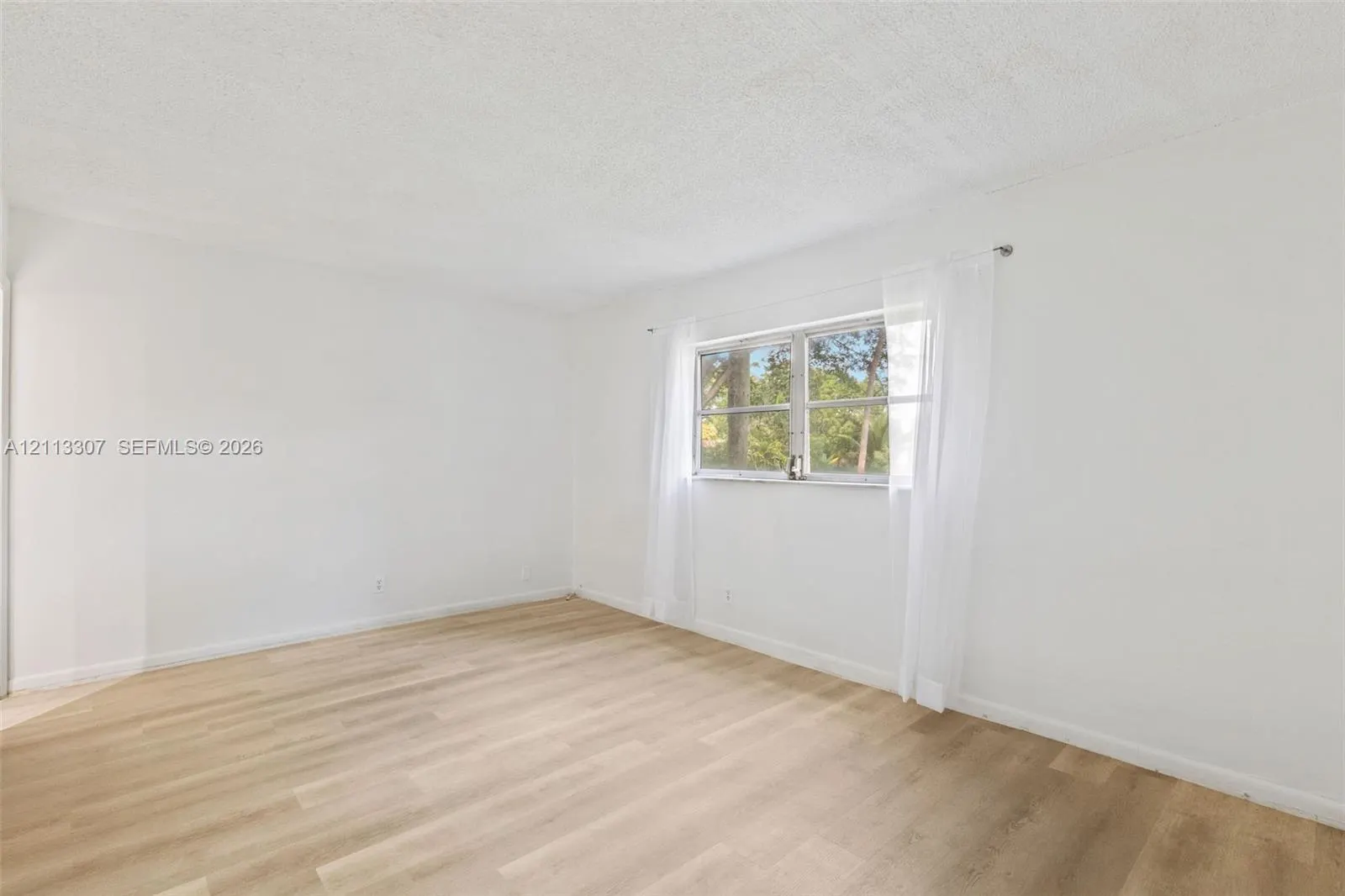 7605 NW 5th Place #103