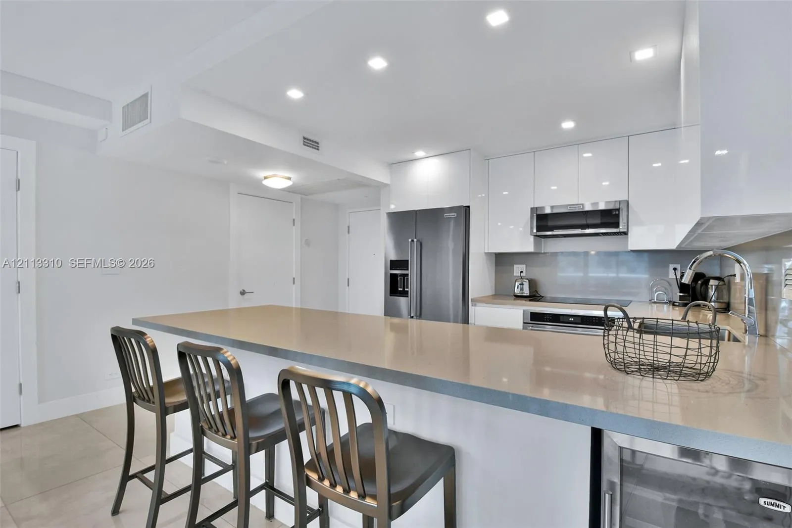 2301 Collins Avenue #303