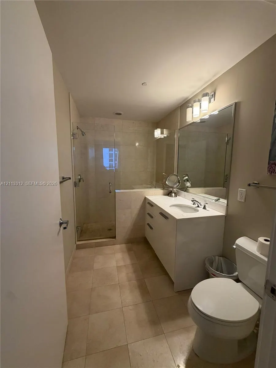 1050 Brickell Avenue #2414