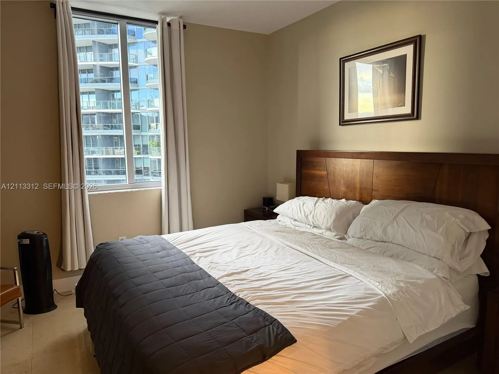 1050 Brickell Avenue #2414