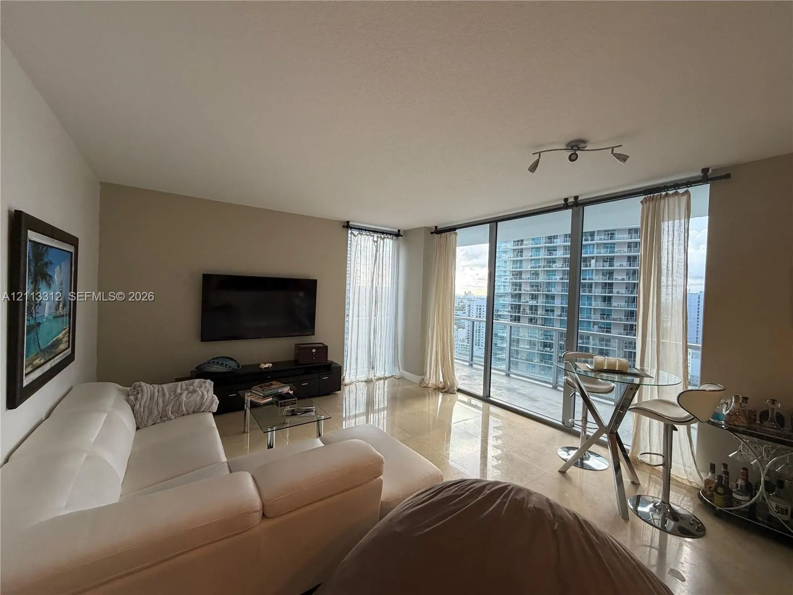 1050 Brickell Avenue #2414