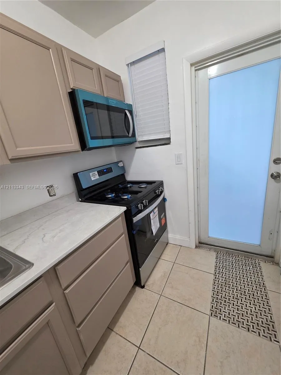 7207 Bay Drive #2