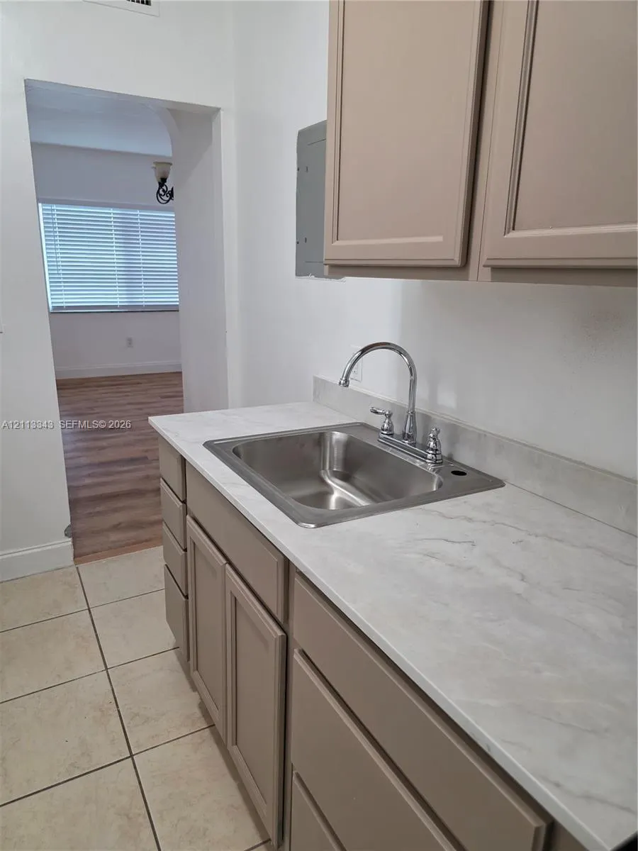 7207 Bay Drive #2