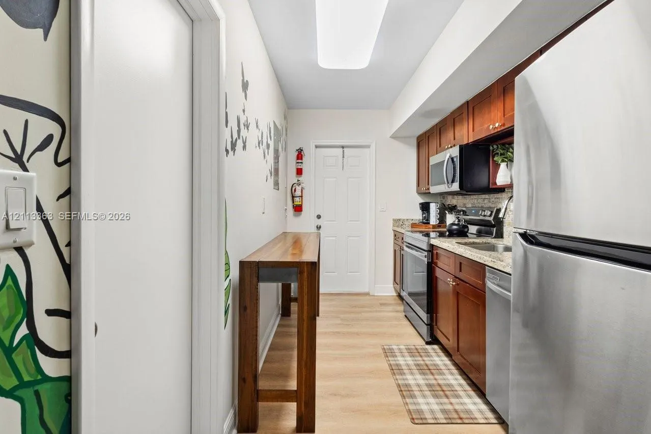 617 NE 9th Avenue #72