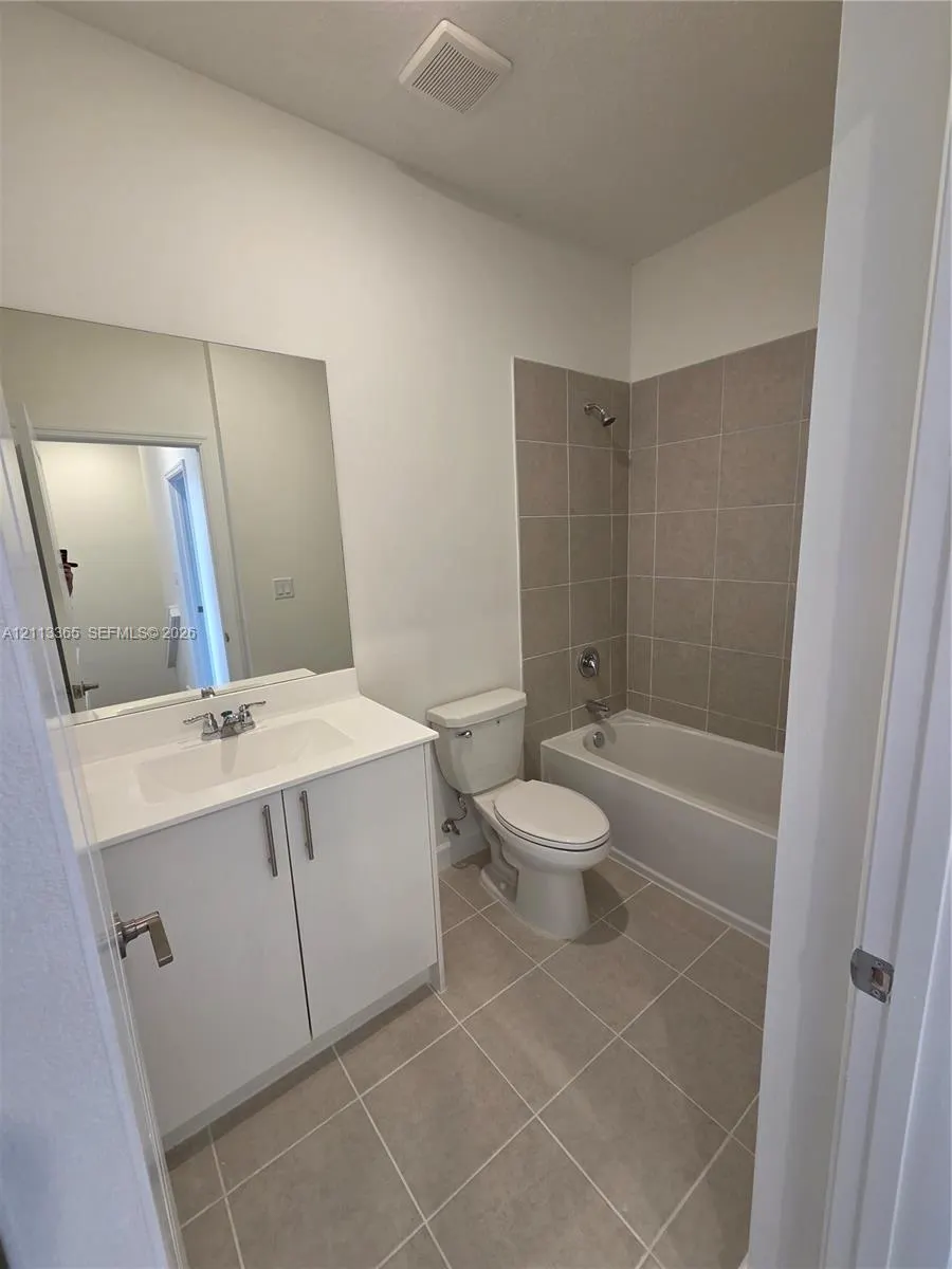 1126 SE 2nd Terrace