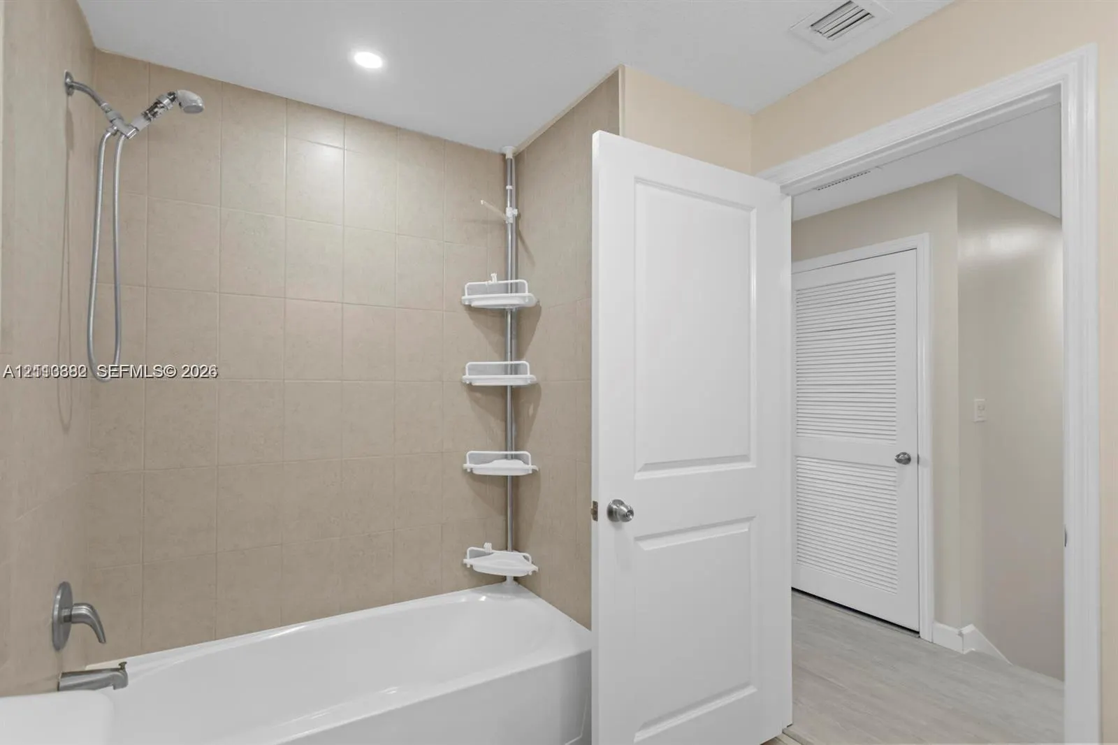 385 NE 194th Terrace #385