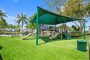 385 NE 194th Terrace #385