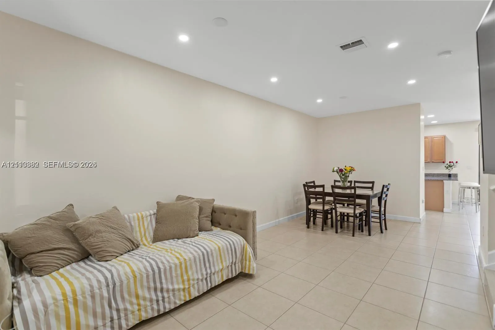 385 NE 194th Terrace #385