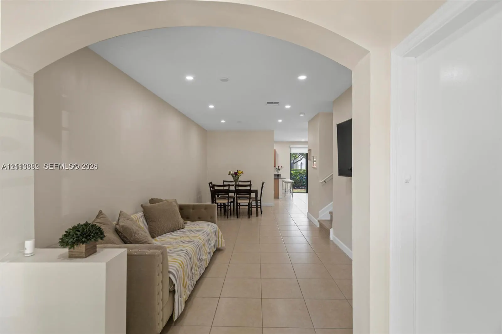 385 NE 194th Terrace #385