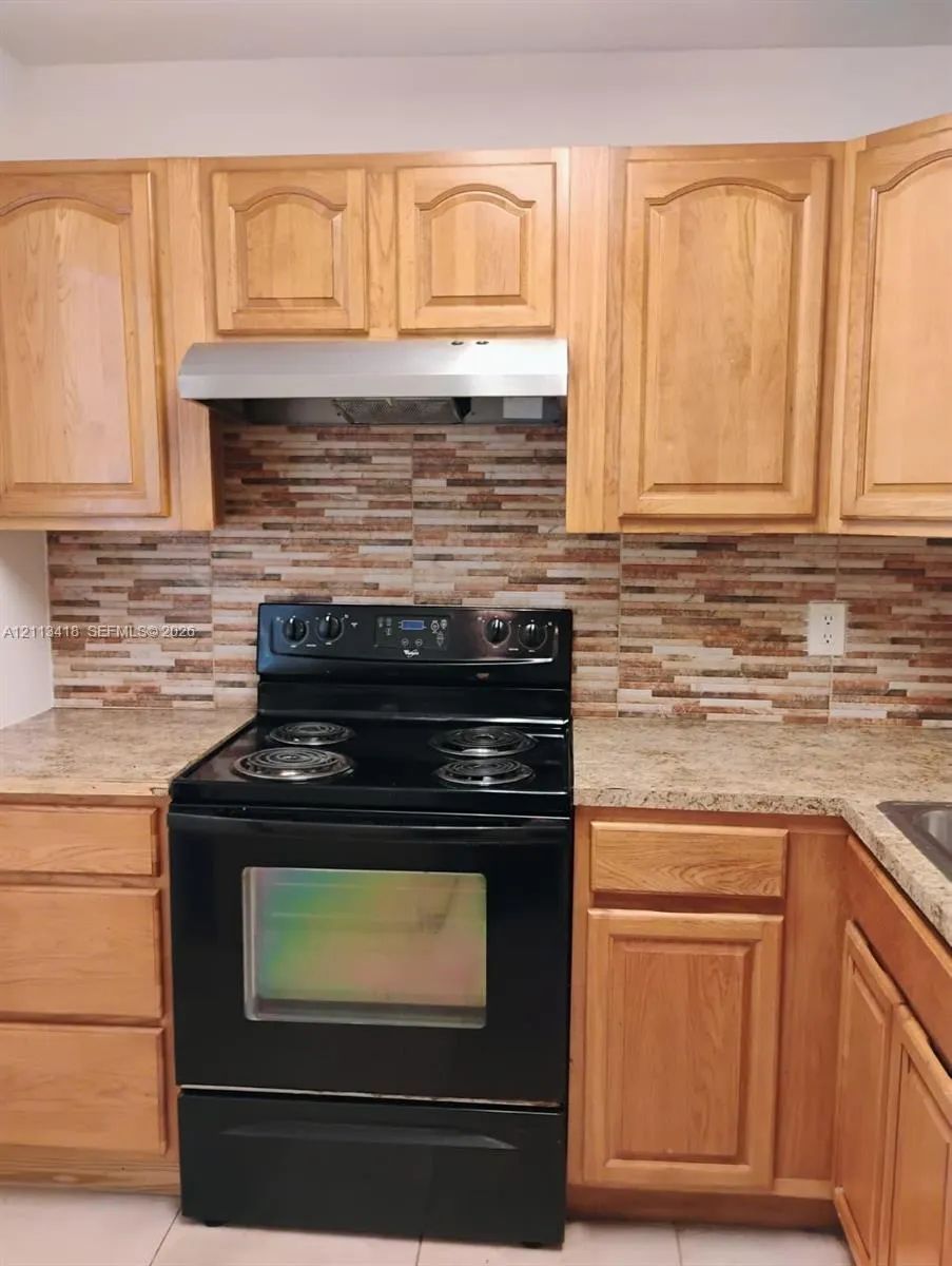 15600 NW 7th Avenue #615