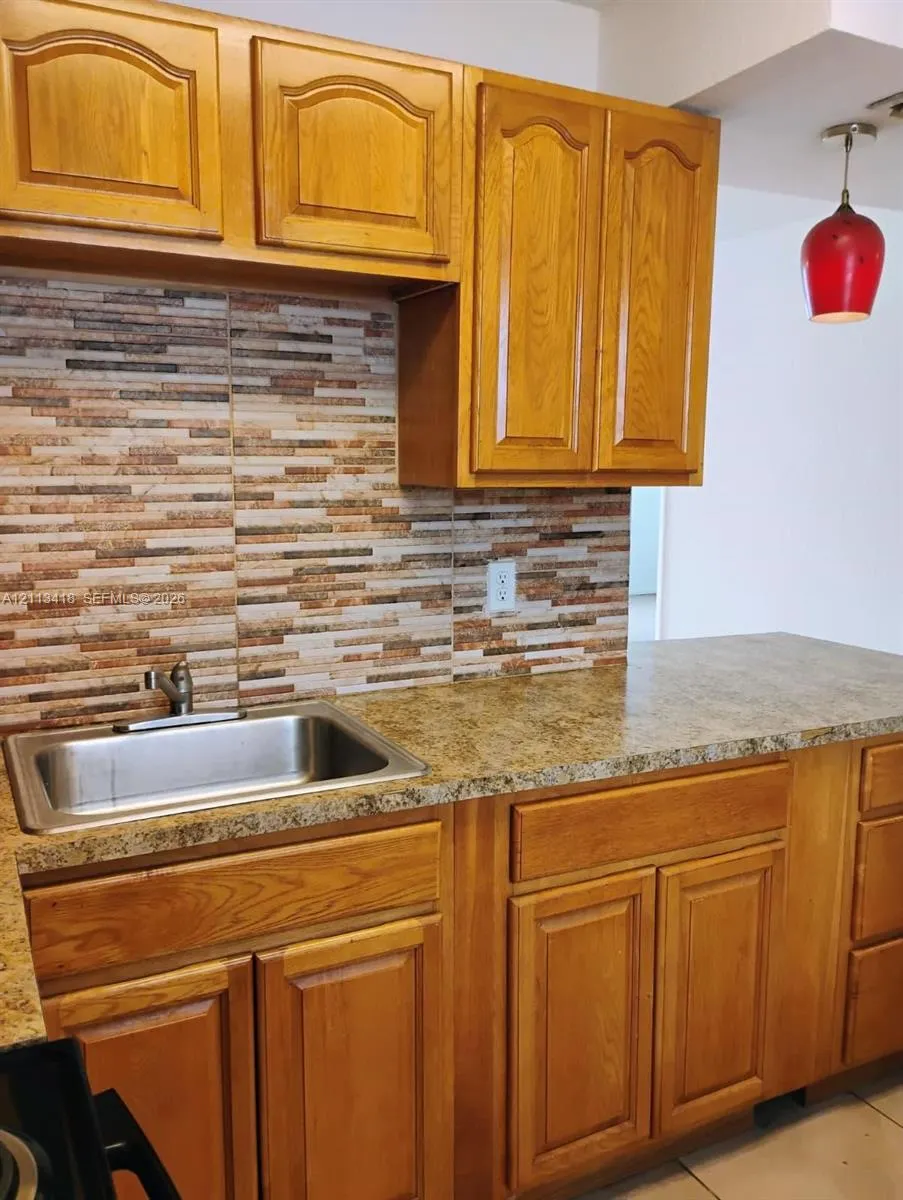 15600 NW 7th Avenue #615