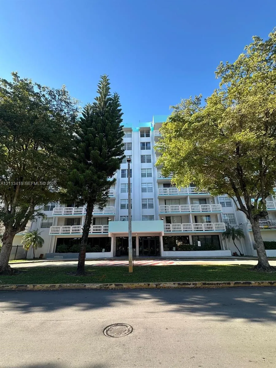 15600 NW 7th Avenue #615