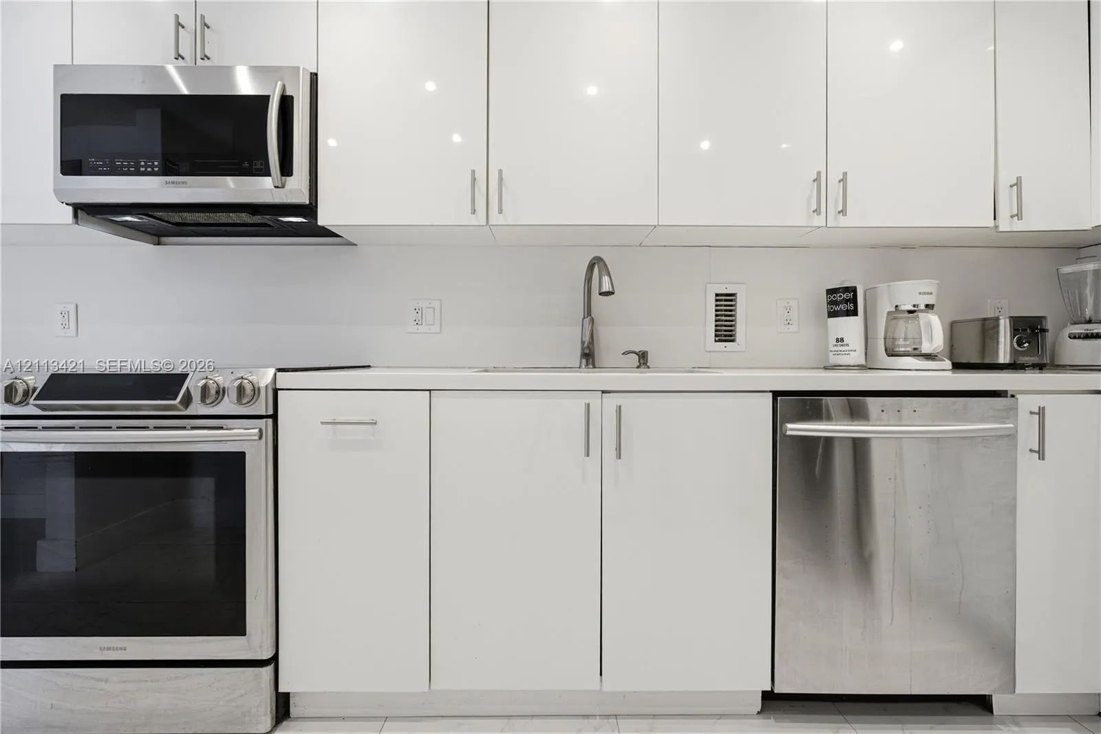 3901 S Ocean Drive #5L