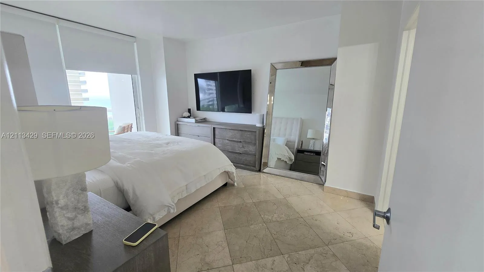 6365 Collins Avenue #909