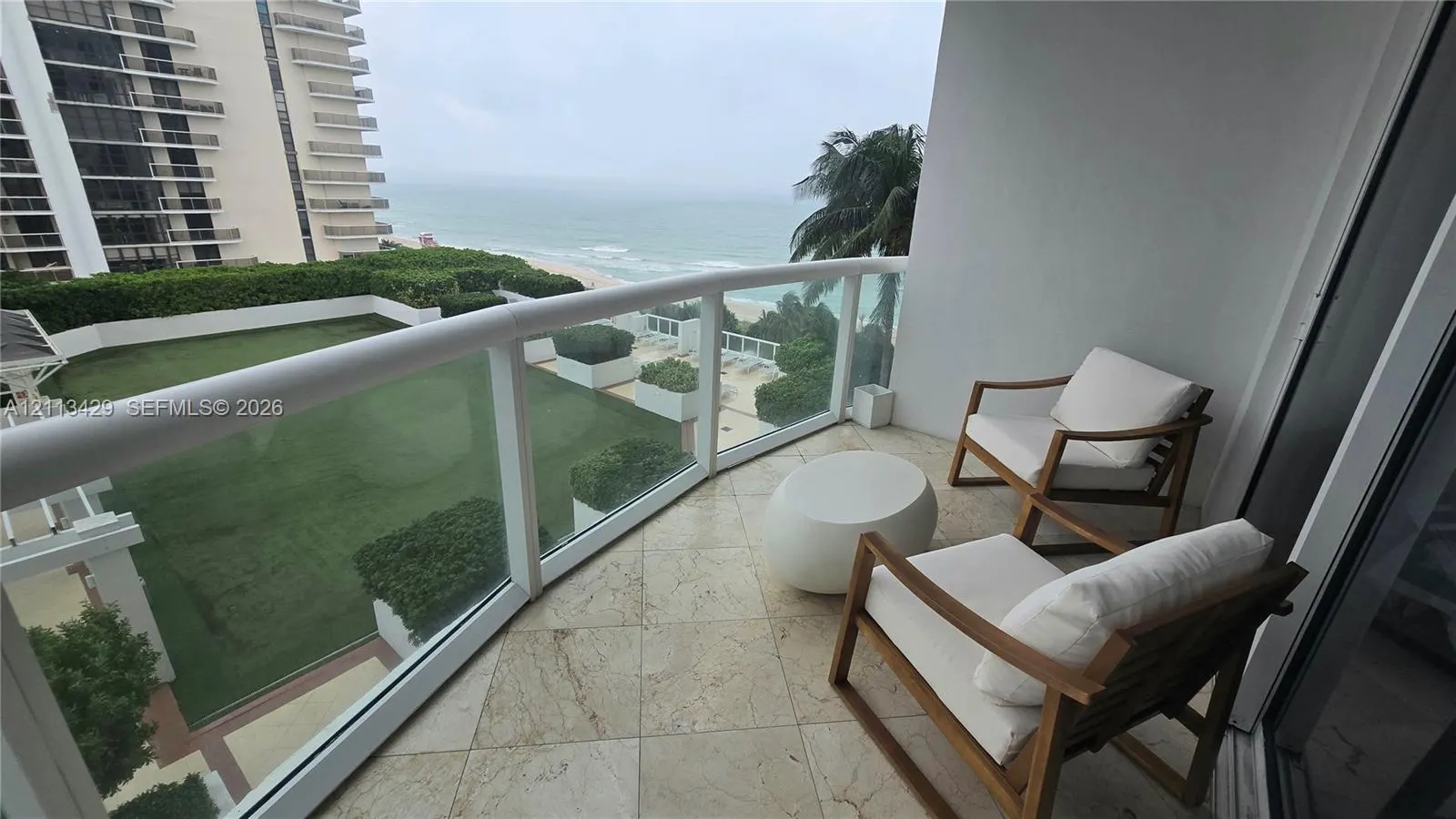 6365 Collins Avenue #909