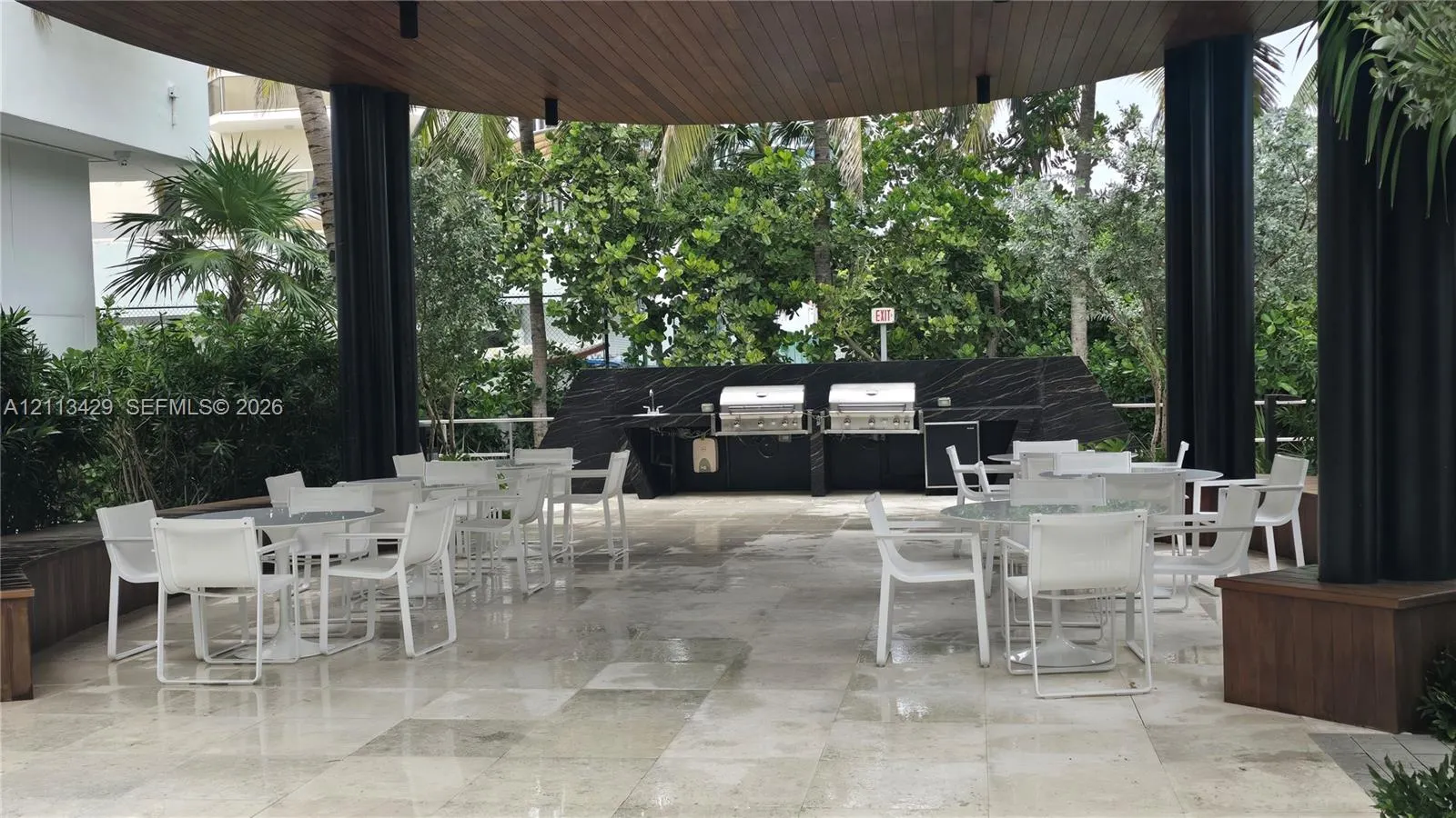 6365 Collins Avenue #909