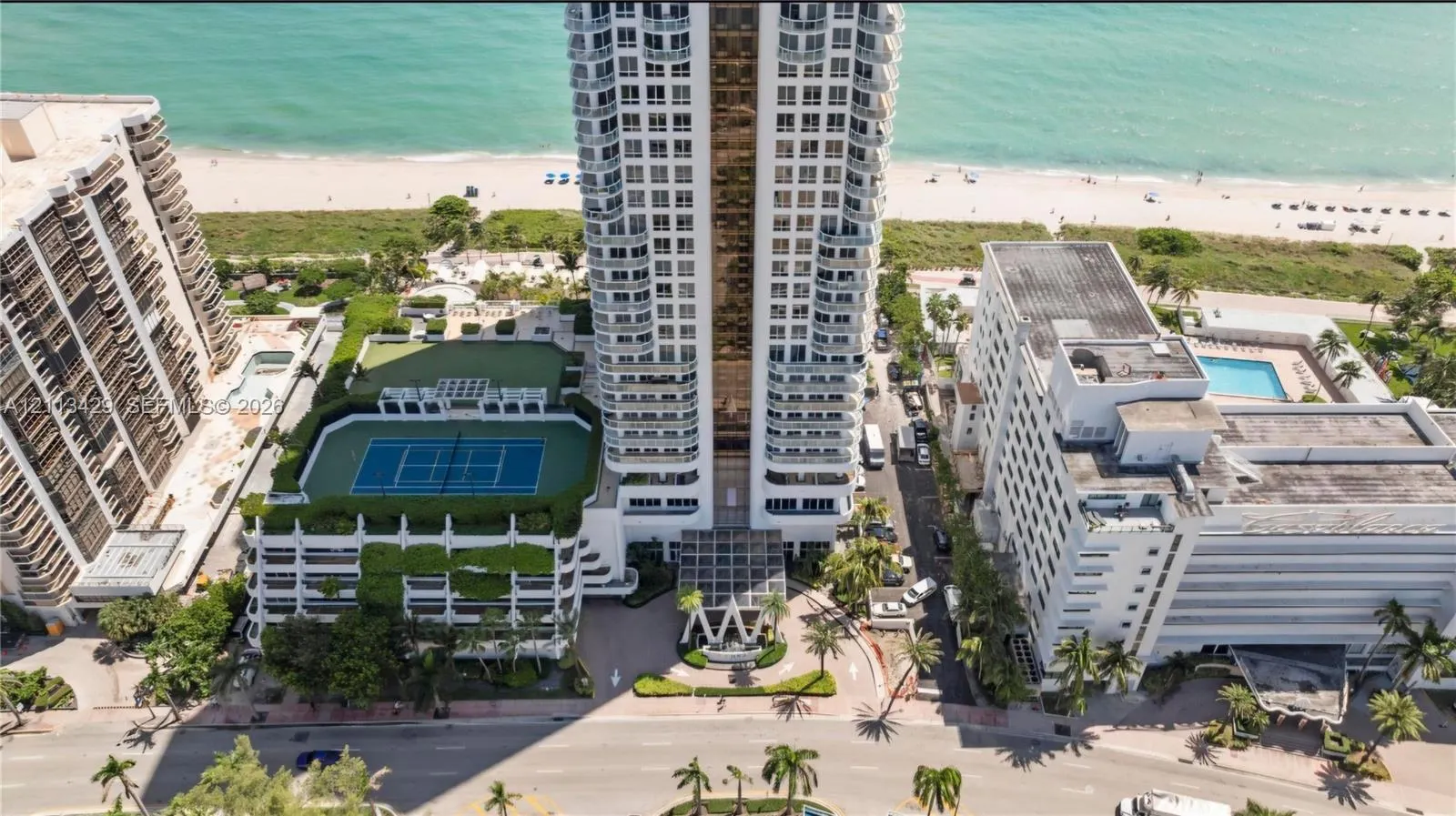 6365 Collins Avenue #909