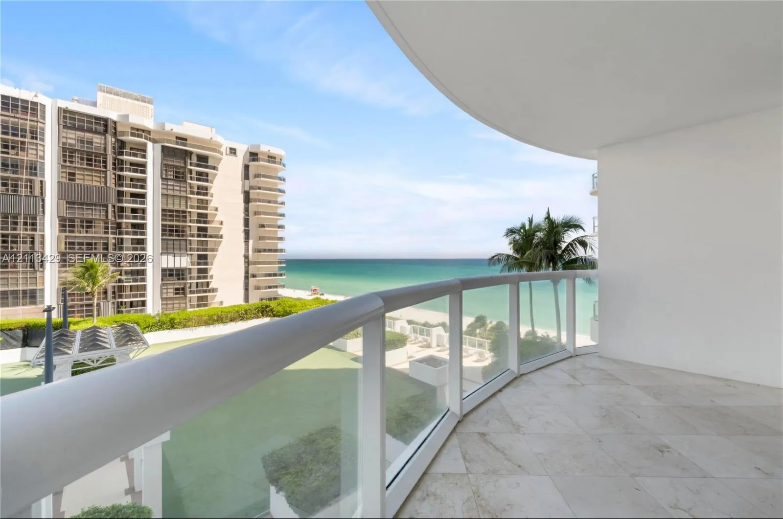 6365 Collins Avenue #909