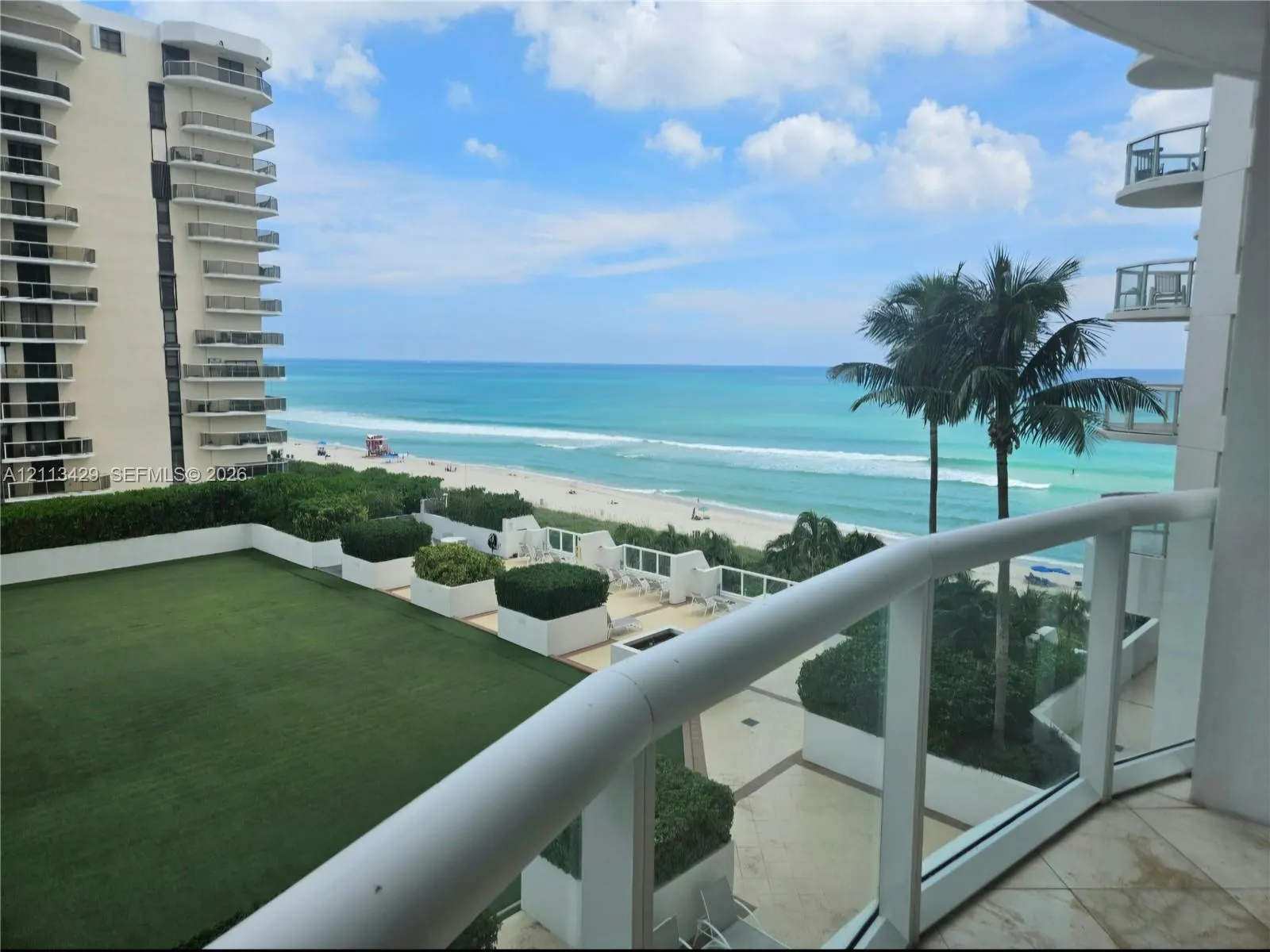 6365 Collins Avenue #909
