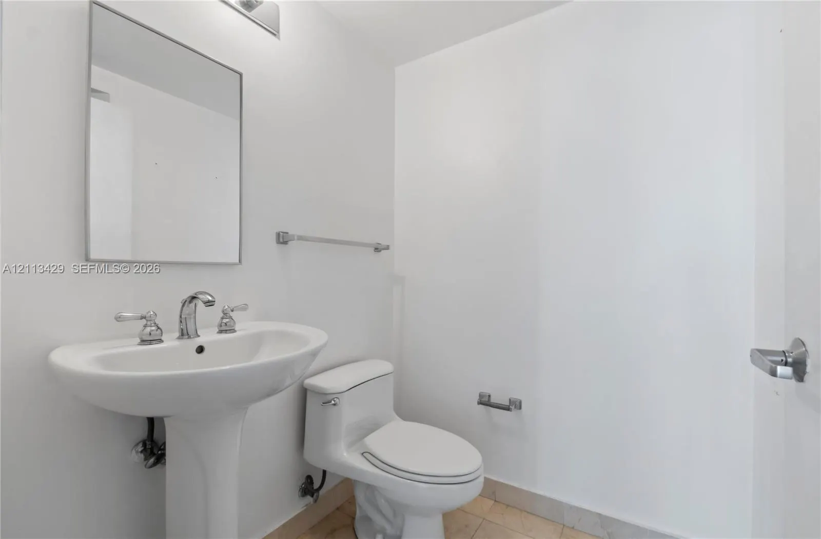 6365 Collins Avenue #909