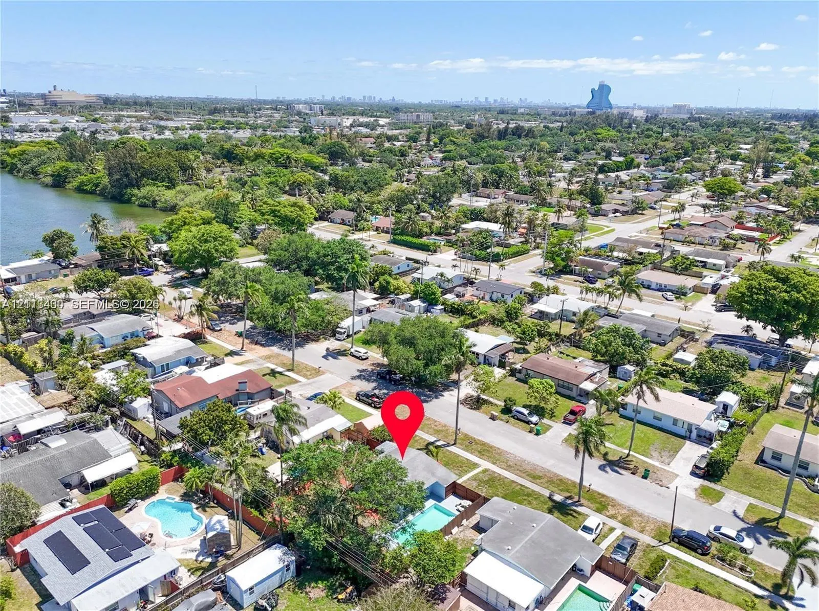 5621 SW 38th Court