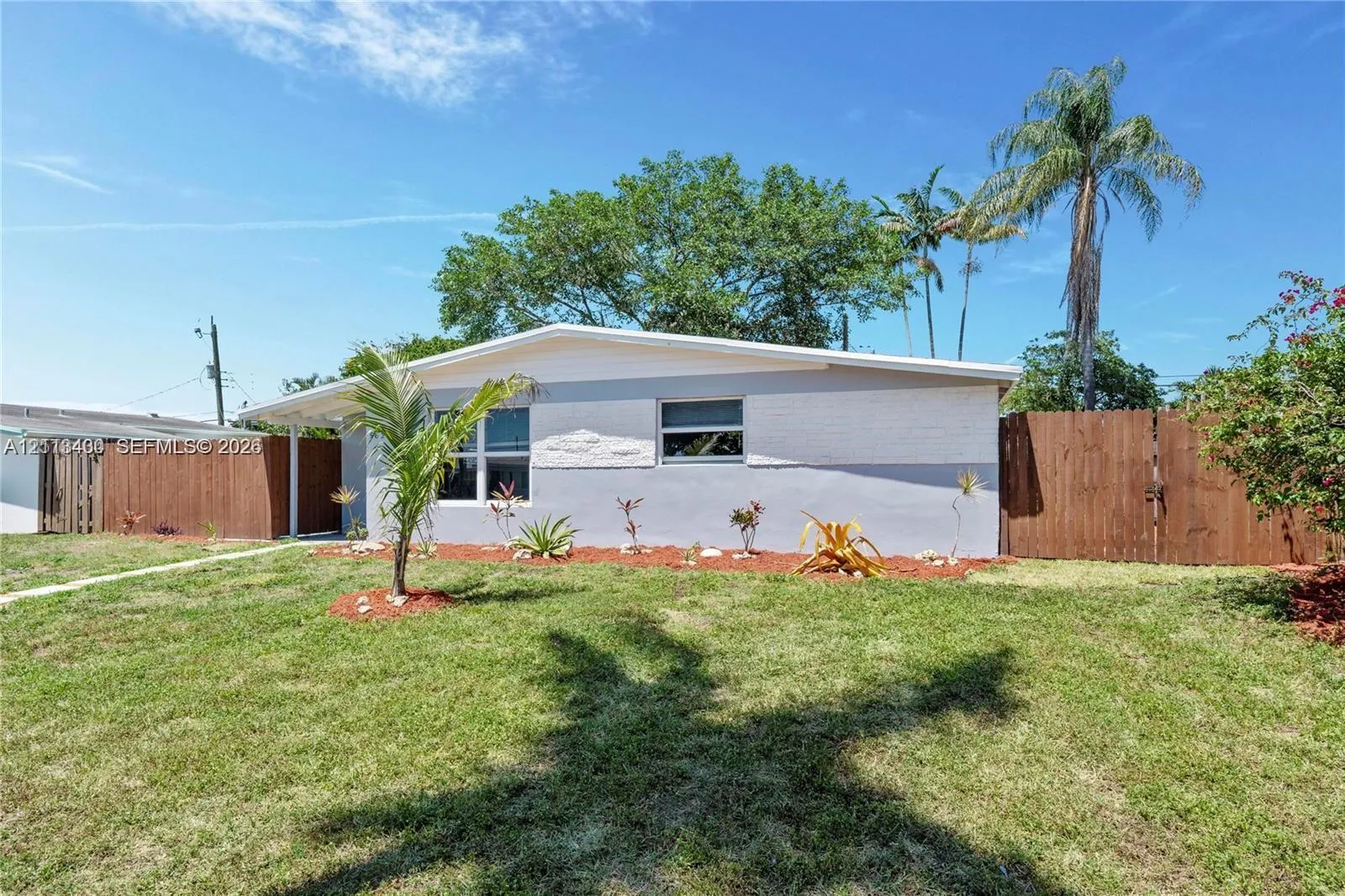 5621 SW 38th Court