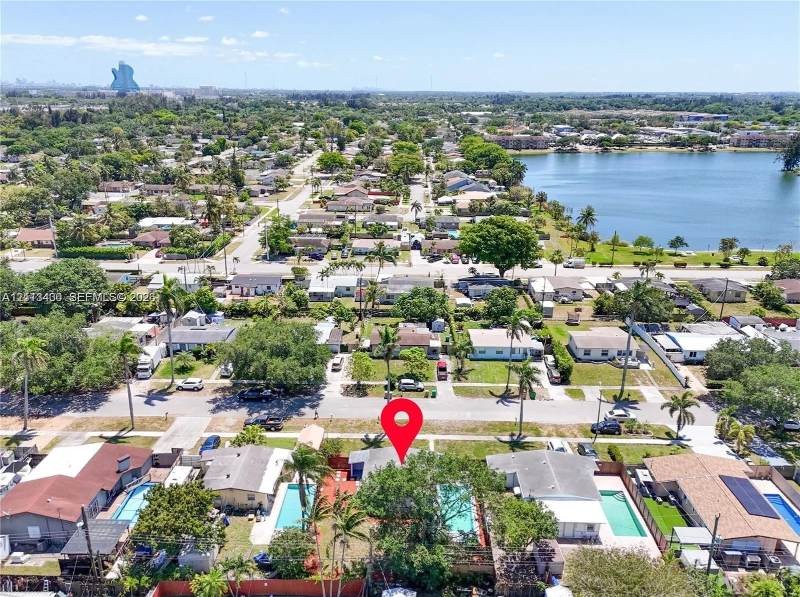 5621 SW 38th Court