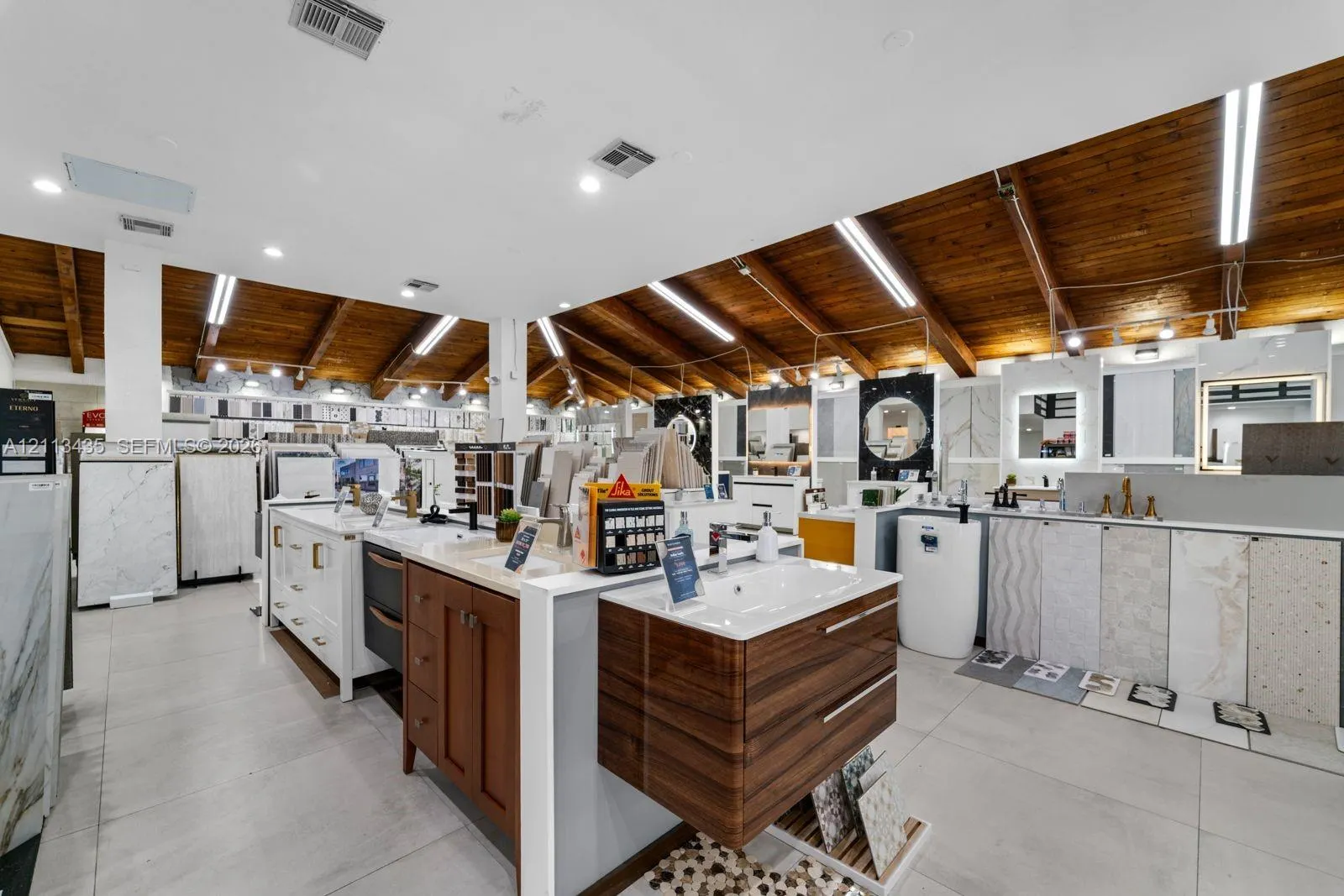 51 S Homestead Boulevard