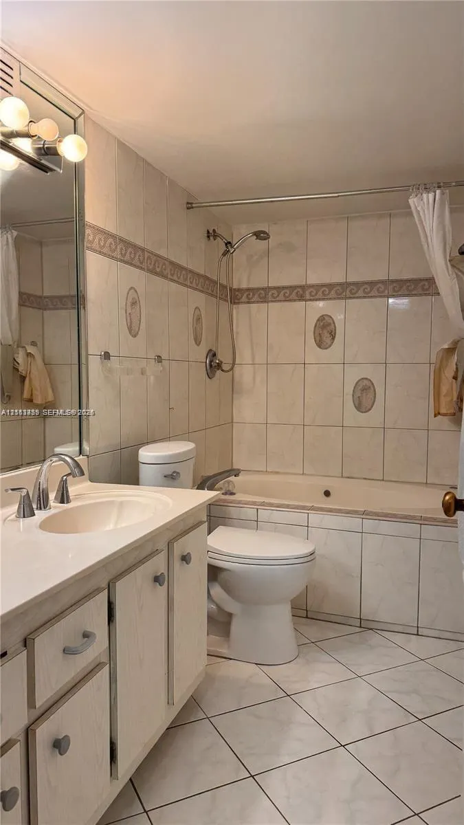 3800 S Ocean Drive #416